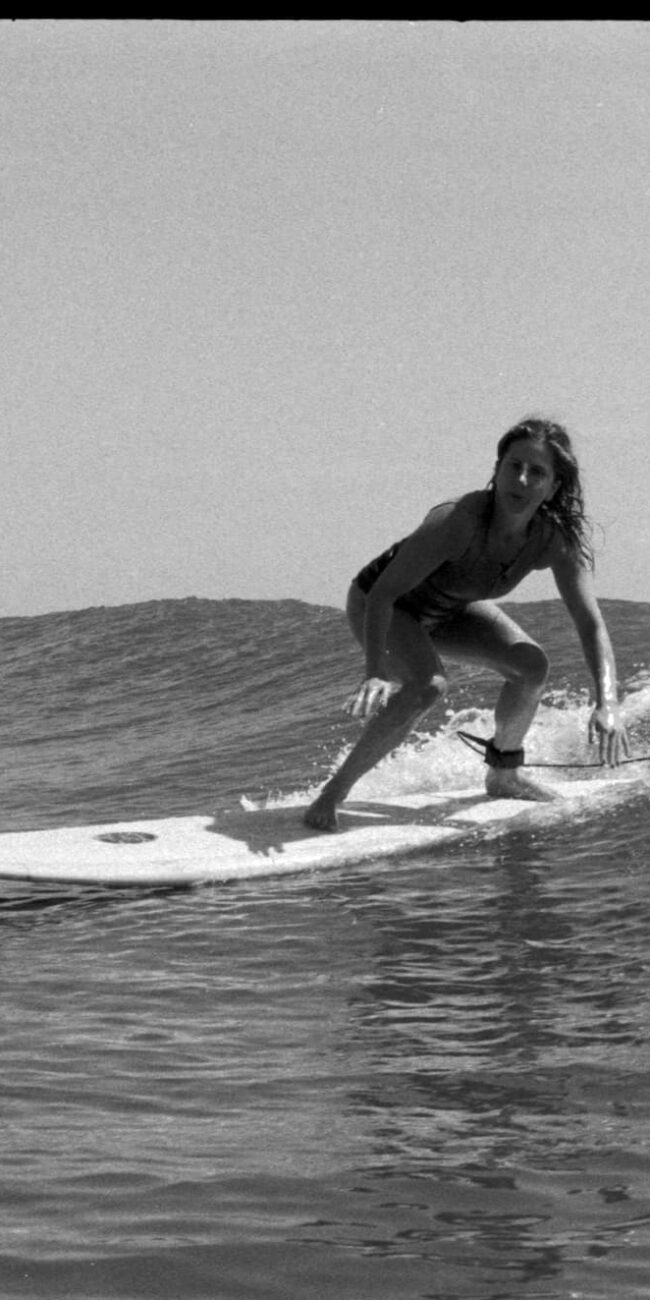 girl surfing thomas verdi